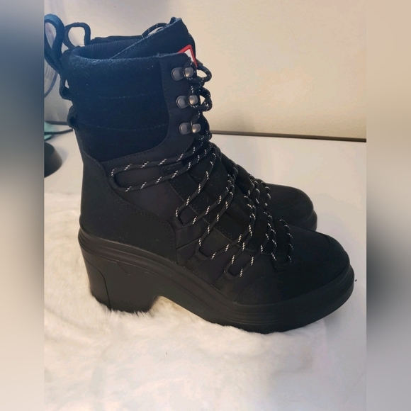 Black Women's Lace-Up Hunter Discoverer Mid Lace-Up Heel Boot Size 9 - Picture 1 of 8